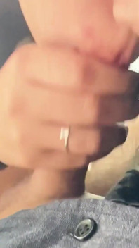 Wifebucket amateurs - Begraben meinen glücklichen schwanz zwischen ihren riesigen möpsen
