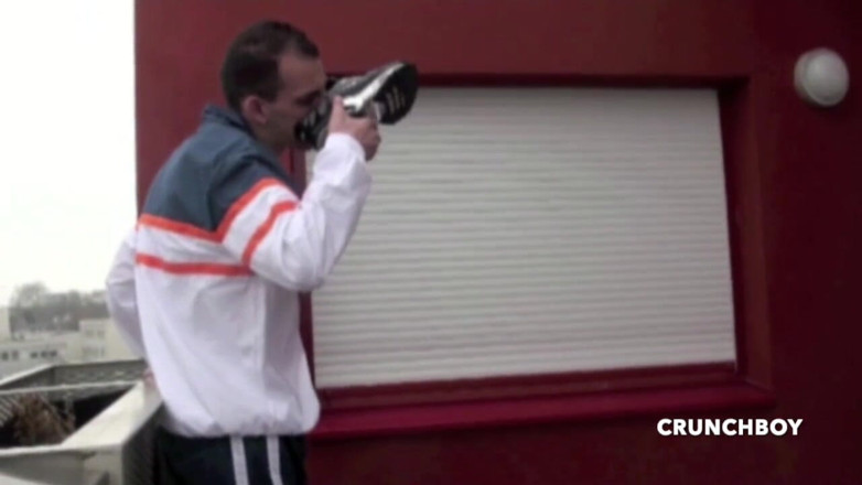 Sneaker gay: David fucked in submissed to the sneakers of a sexy...