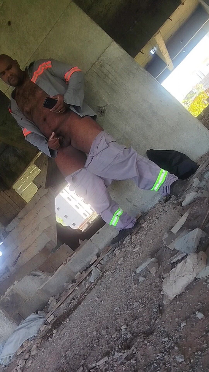 TheBlacKHunterr: Giật mình có mùi như ủng