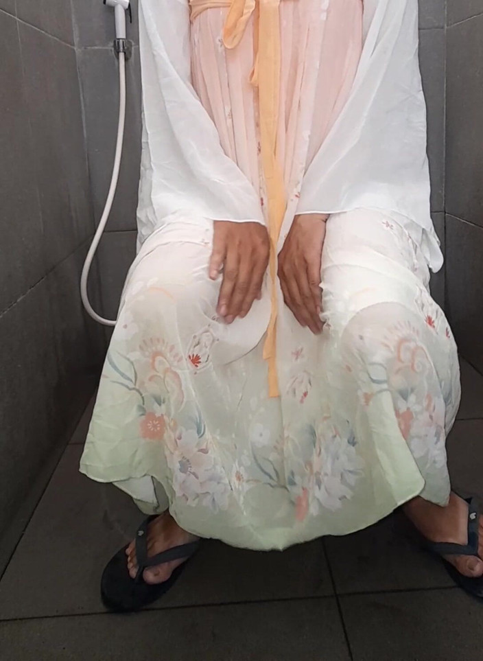 Naomisinka: Crossdresser - ejaculare purtând o rochie drăguță chineză Hanfu