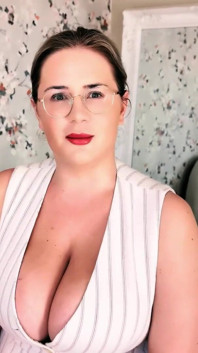 Messy Fake Cumshot on MILF Tits