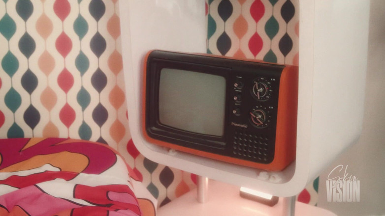 SkinVision: Loira lésbica gata rapidinha