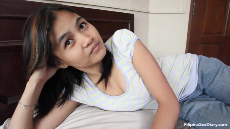 Sex Diary: Cewek mungil pinay dicrot sperma hangat
