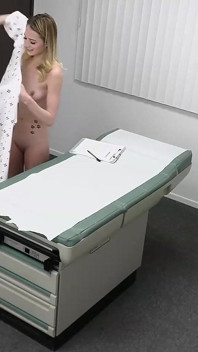 Sperma in, doktor - Sie können Kyler Quinns nackten Körper erkunden, aber checkt ihre muschi tief