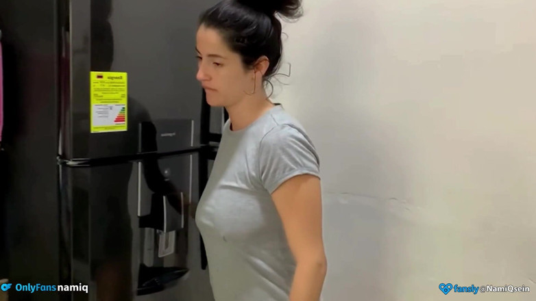 NamiQseiiin: Bicchiere di latte materno per il vicino