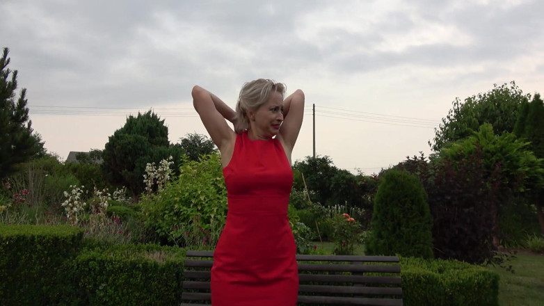 Wanilianna: Ich habe heute nacht mein rotes kleid an