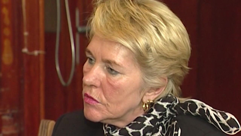 VintageXMovies: Mature Blonde Judge Deepthroats and Rides Thick Cock in Court