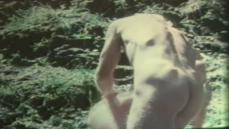 VintageXMovies: Vintage Desiree Cousteau MILF Spotkania łodzi i plaży