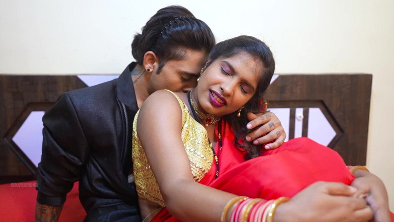 Kilash: Hot Desi Indian Couple First Golden Night Sex