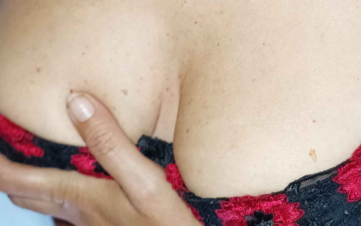 Double.D Nadia: Дупа і кицька з ділдо