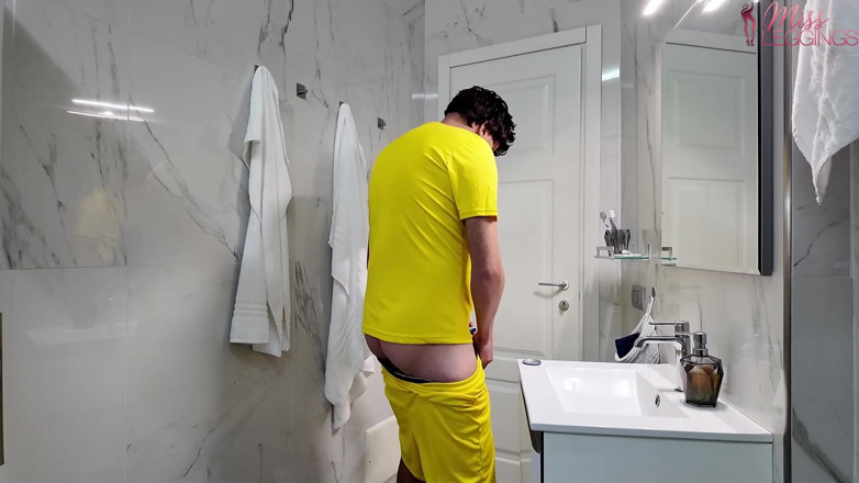 MissLeggings: Figliastro Dispettoso Si Prende Gioco Della Matrigna Riempiendo Col Suo...