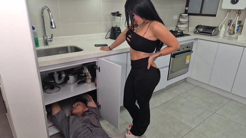 AlejandraPalacios: Cute Latina Pays Plomero Apprentice with a Good Ride on...