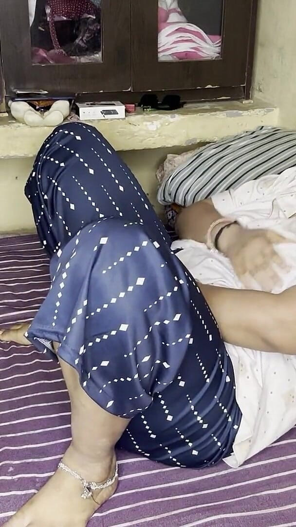 Sonathakur: Padosan Ki Jawani Dekh Kar Padosi Pagal Ho Gaya - Haath...