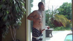 Daddy Sex Files: Honění a sledování nevlastního otce