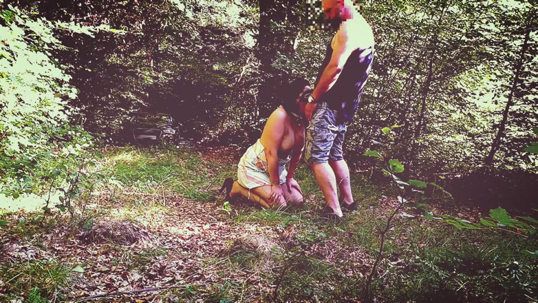 Toilet Mommy: Milf slut training in forest