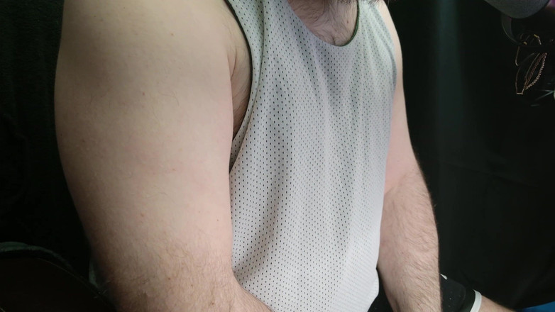 JJ7779: Odkrywając Ze Sobą Moje Owłosione Doły I Sutki