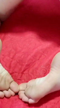 She opens her legs so that the whole cock can enter