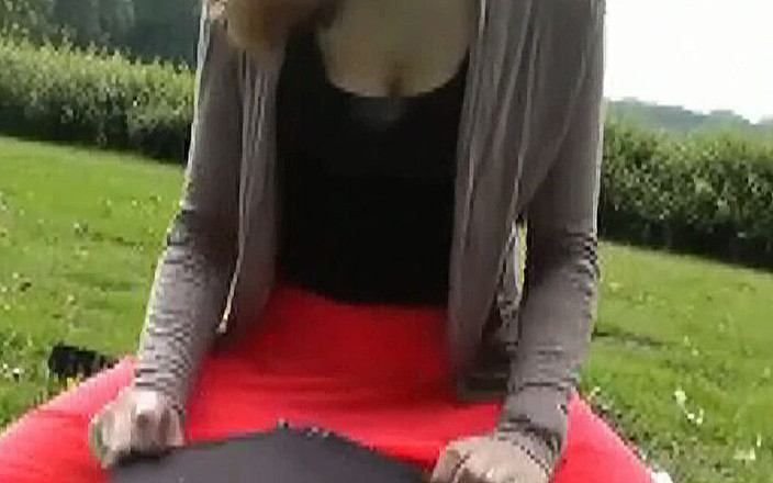 Master of porn: Наш день на зеленому біля Мюнхена