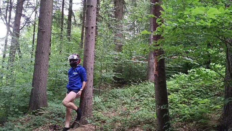 kickerscooter: Forest Risk: Jerking off a Dick Under a Busy Road