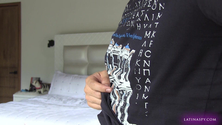 Time traveler: 상사에게 따먹히는 라틴계 여자 밀프