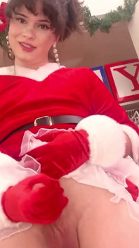 Trans Stepmother Prepares the Christmas Sissy Gangbang
