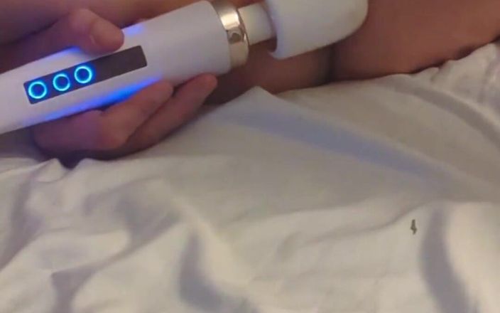 Richelle Rose: 4K Solo Nahaufnahme masturbieren mit einem zauberstab und mehrmals kommen -...