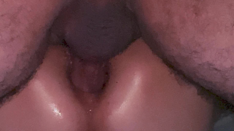 Jollyfuckingoldman: A milf ao lado abre as pernas parte 12