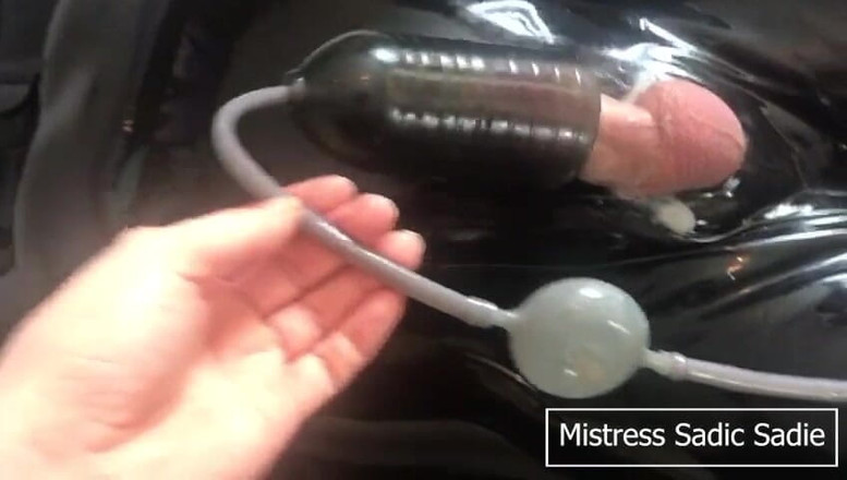 Sadic Sadie: Sen gelene kadar elektrikli süpürgede eğlence yaptım.