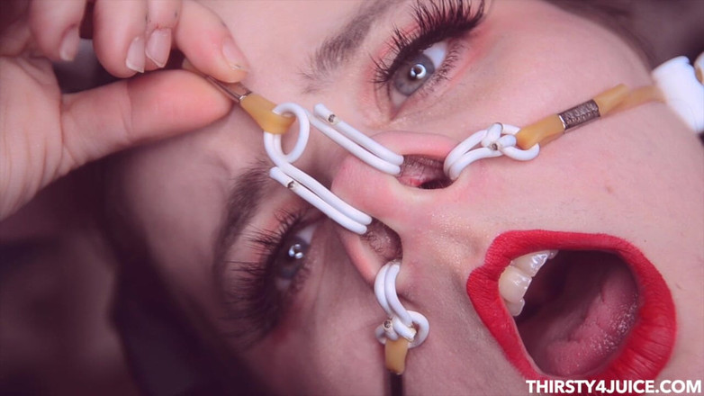 Freshie juice: Hucow burun fetişi oyunu // burun kancaları