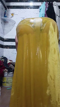 Priya Bhabi nový styl body show