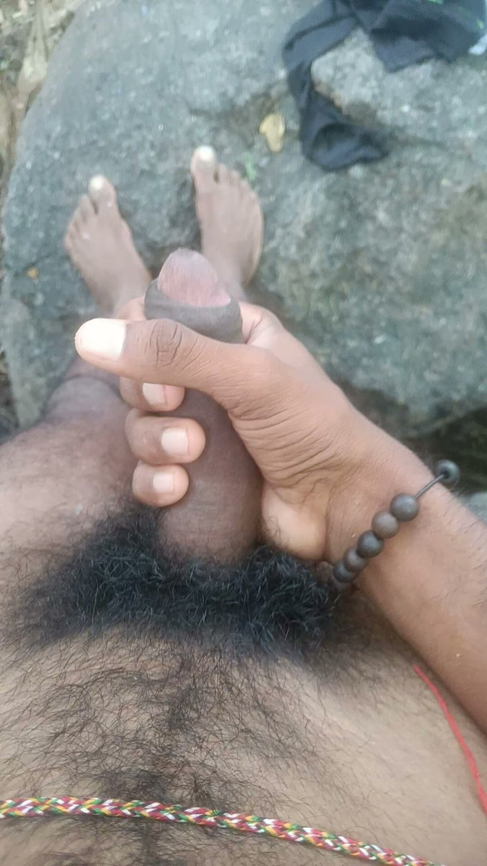 AURA THINGS: Hot Indian Desi Boy Masturbate