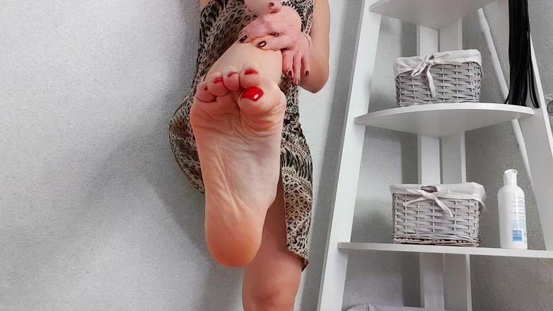 Adele Amber: Kaki yang indah