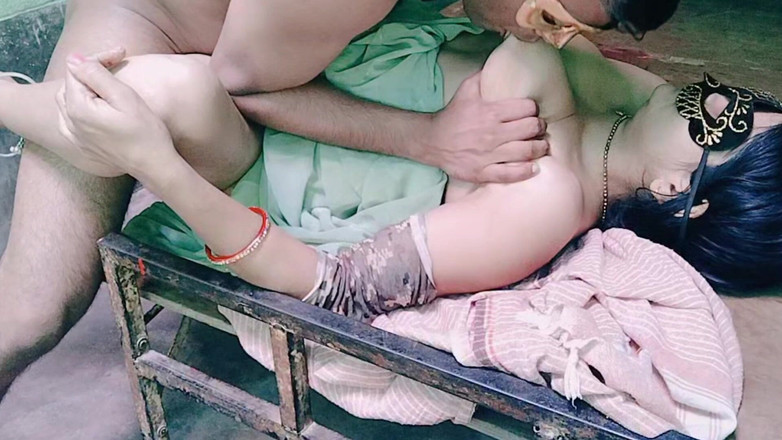 NituRandi94: 大奶子妻子性交吮吸鸡巴传教士