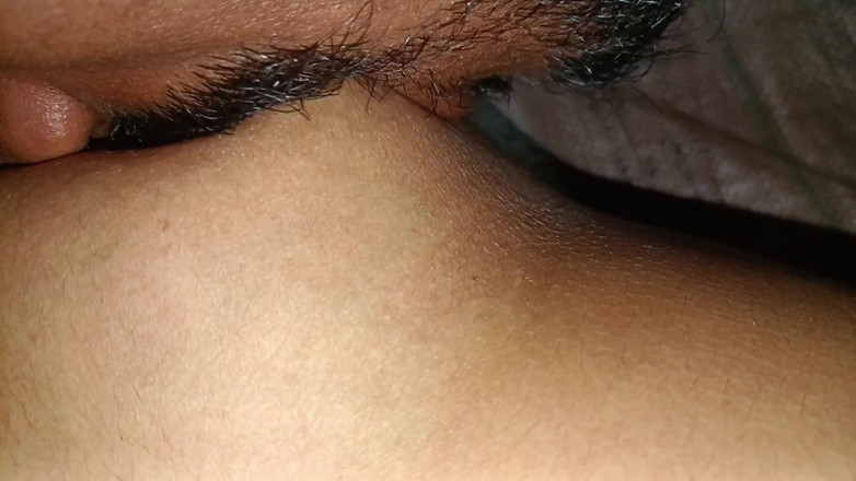 Indian sex2: bhaabhi ne mujhe phon karke apne ghar bulaaya seks karne...