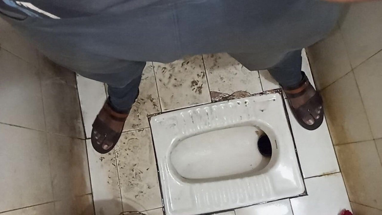 Fucking my wife: Baise avec doigtage de chatte dans une chambre d’hôtel dans...