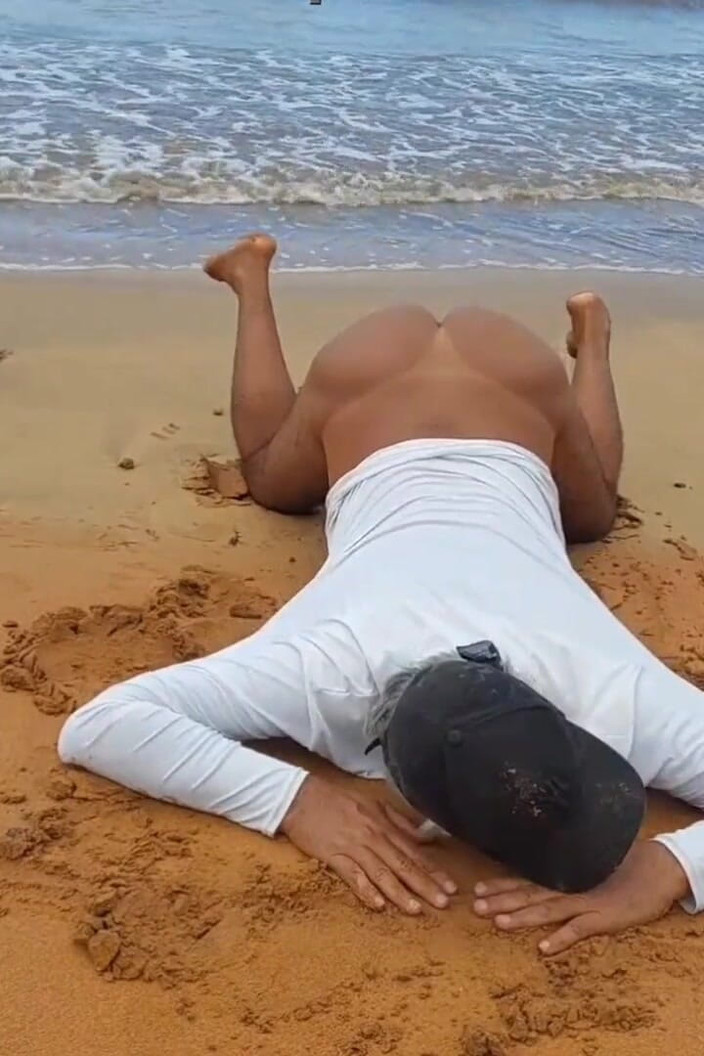 Ladysilvas: Ladysilva Hot Ass on the Beach Come Fuck My Ass...