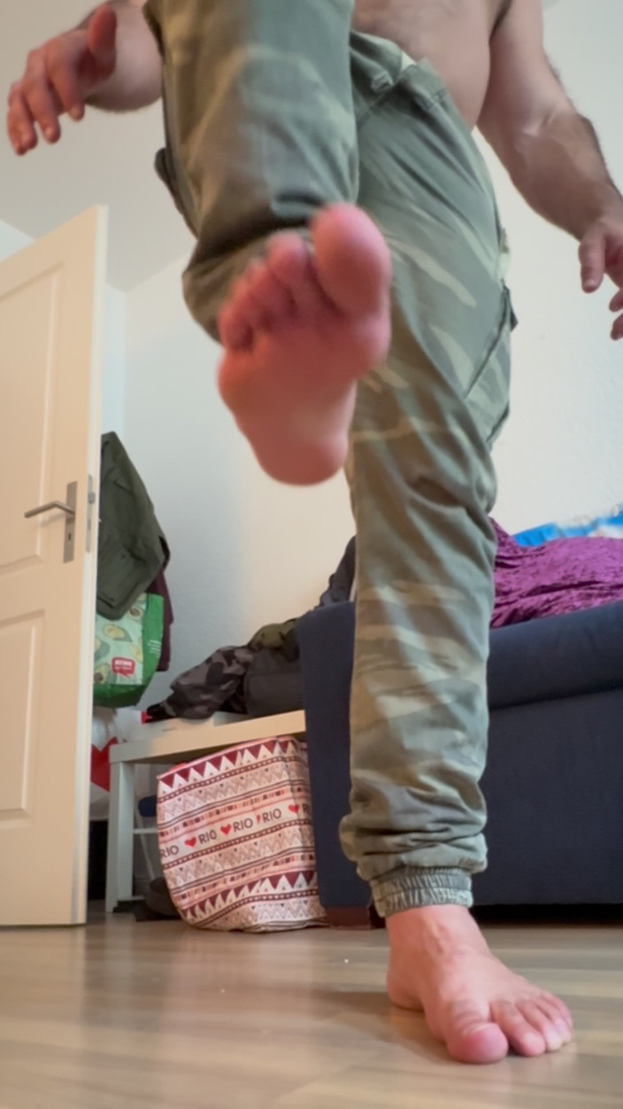 Massive daddy xxx: Handjob - ทหารเดี่ยว