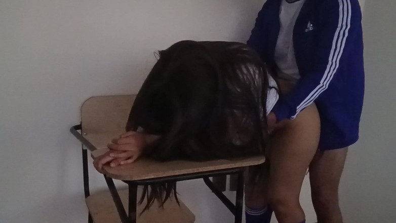 Astrid Cute: Esto Es Lo Que Hacen Los Amigos Reales Cuando El...