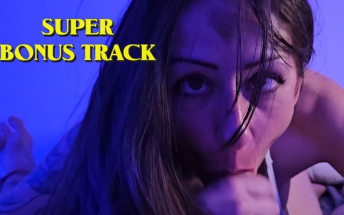 Maria y Balmeida: Super track bonus jucându-se cu vecina mea