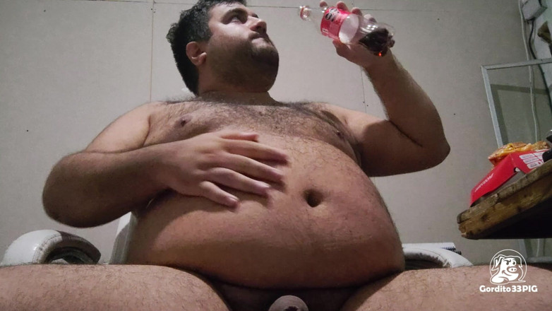 Gordito33PIG: Еда, отрыжка и мастурбация