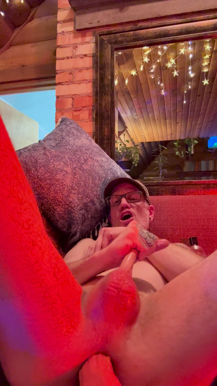 Douglas James: Masturbazione solitaria della lontra round 2