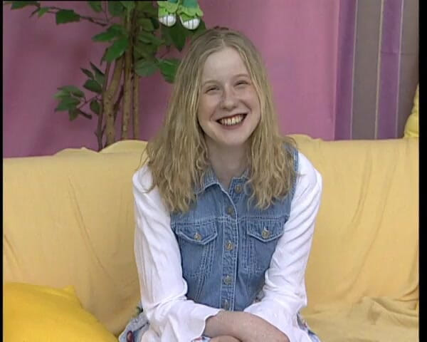 YOUR FIRST PORN: Buschige Nina - Bushy Nina софт-клип