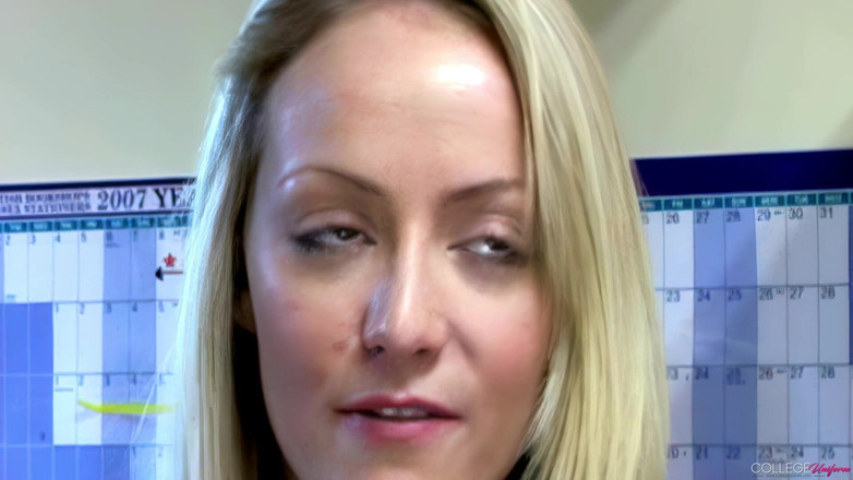 College Uniform: 알라나 체이스의 인터뷰