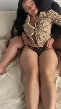 Ela me fez vir muitas vezes, eu a seduzi para começar a me tocar
