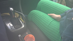 Stepmom Susan: モントリオールの車の中で継息子のチンコに触るフレンチ・カナディアンの継母