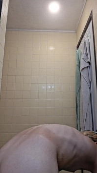 Pee Next to Alex She/her and Shower