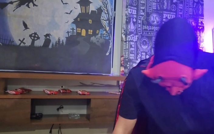 MARCIO BAIANO: Festa de Halloween termina em sexo com a melhor orgia