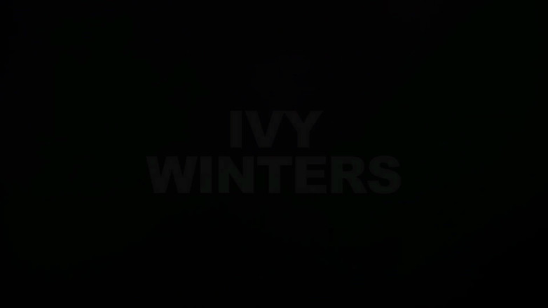 Top Web Models: La teen di 18 anni Ivy Winters fa un grande pompino...