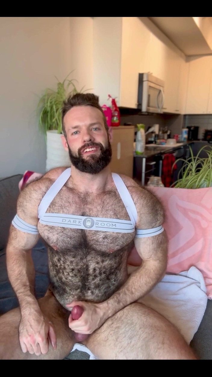 BeefyCanuck: Duality của muốn được giống và được lai tạo