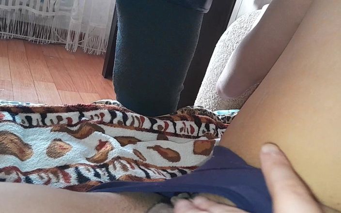 Lesbian-candys: Sledujeme se rychleji při masturbaci a stříkání